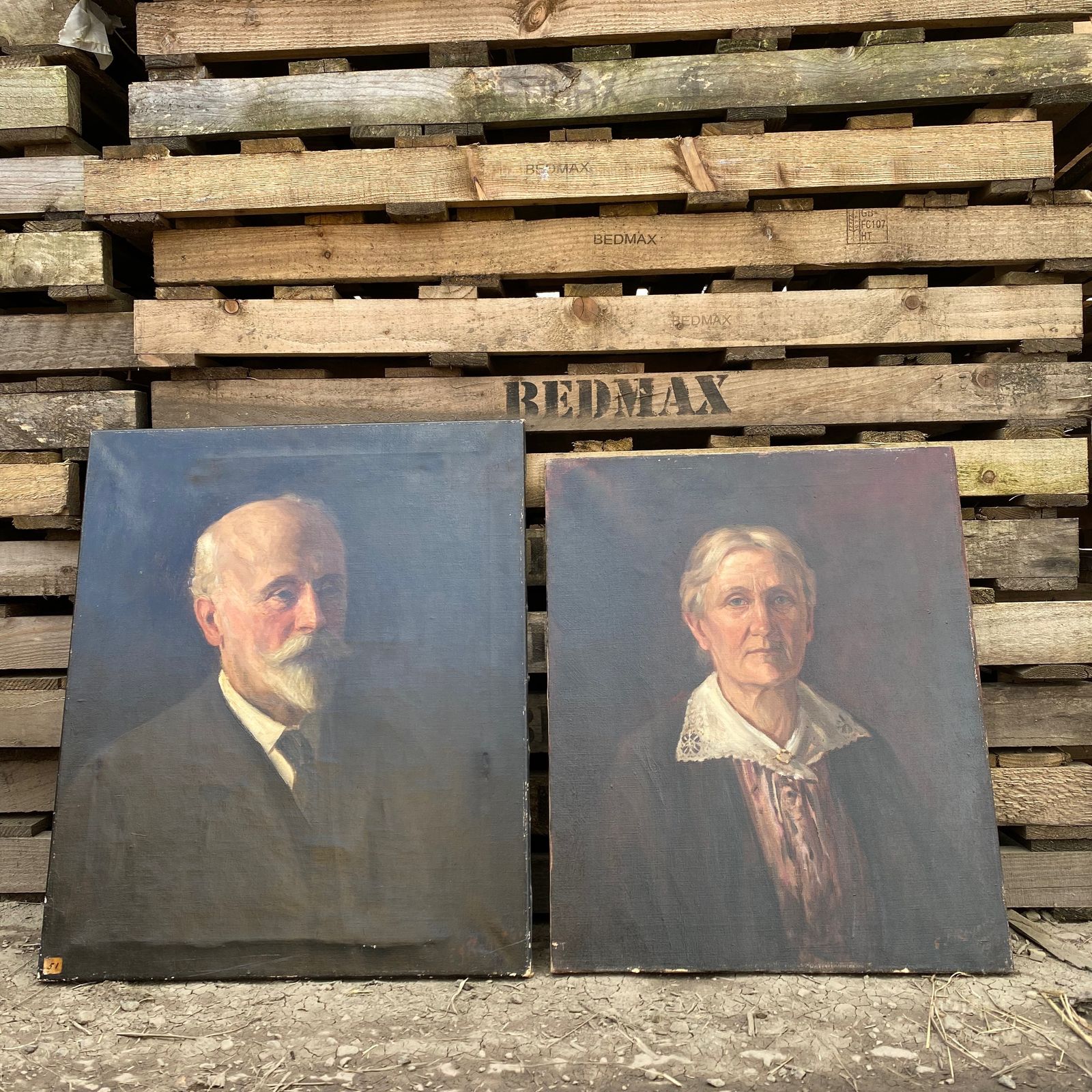 E J Rogers Irish School Mother And Father Portraits photo furniture