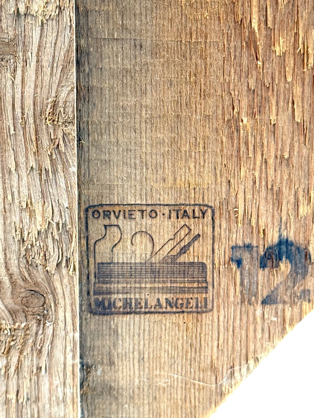 photo vintage Bottega Michelangeli, Cat Wood Sculpture, Orvieto Italy 1970s