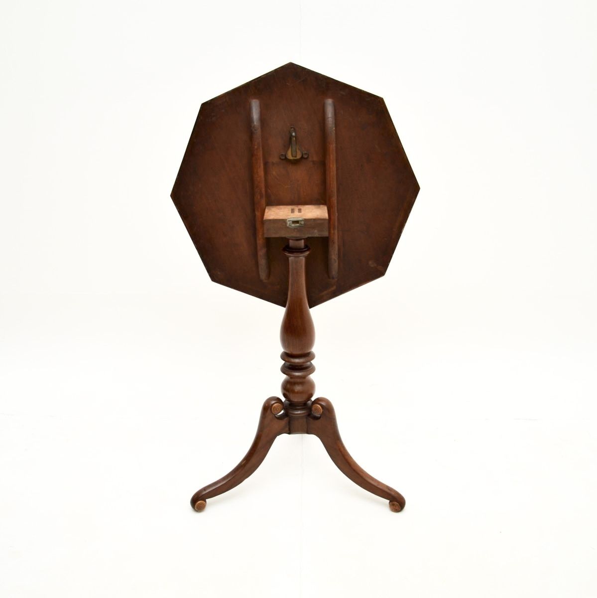 photo furniture Antique Georgian Inlaid Walnut Snap Top Occasional Table