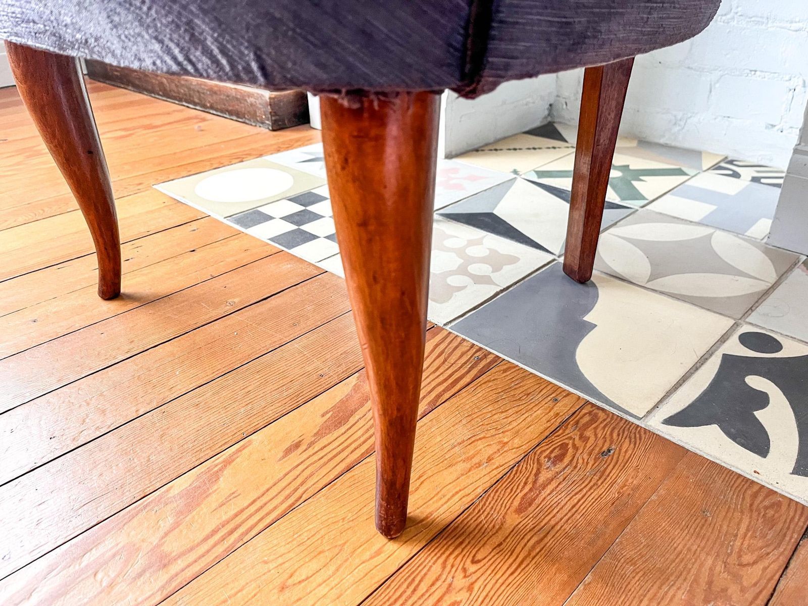 Italian Mid Century Accent Armchair Upholstered In Lilac Velvet photo vintage