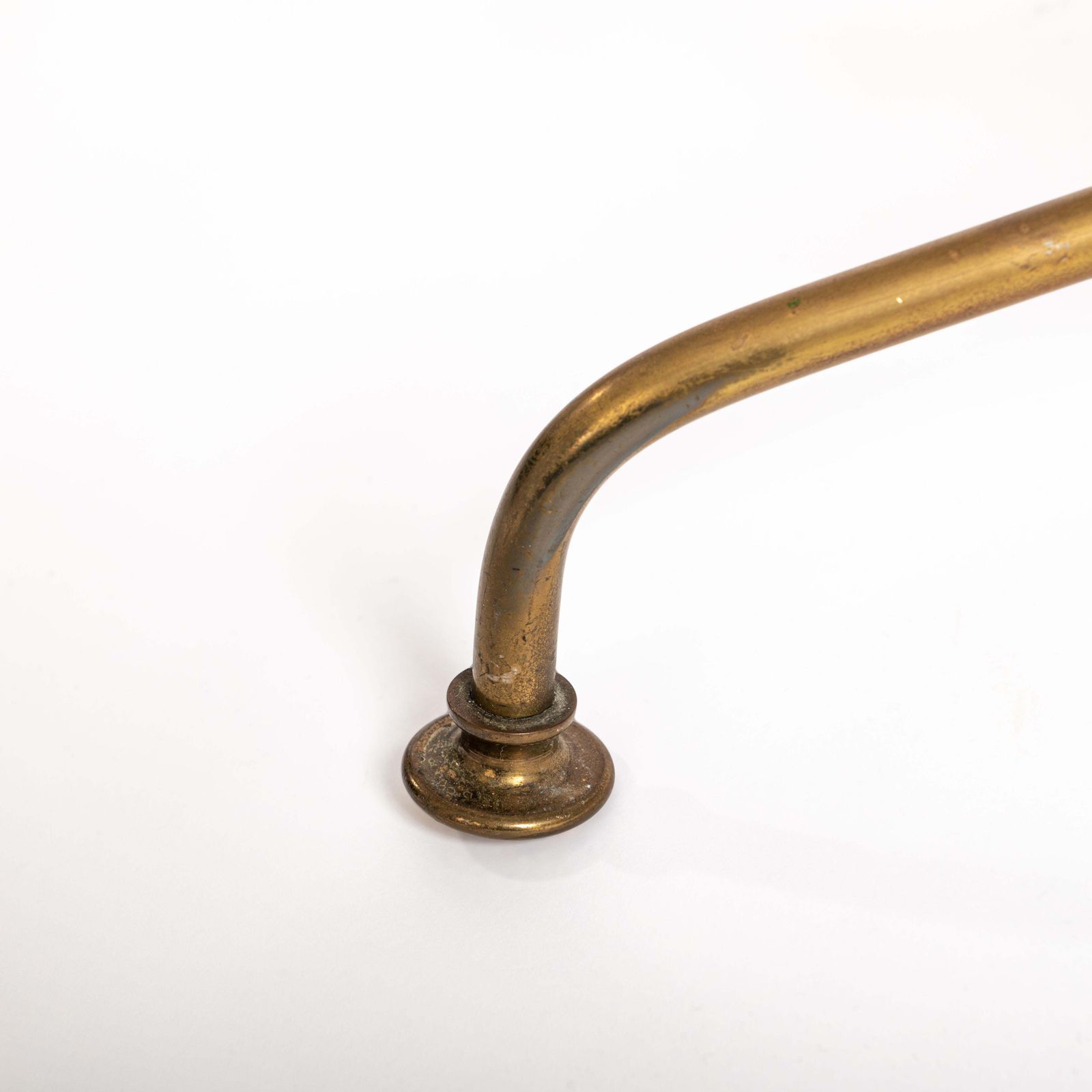 photo furniture Italian Mid Century Coffeetable Brass Plated Iron Base And Glass Top, 1950s