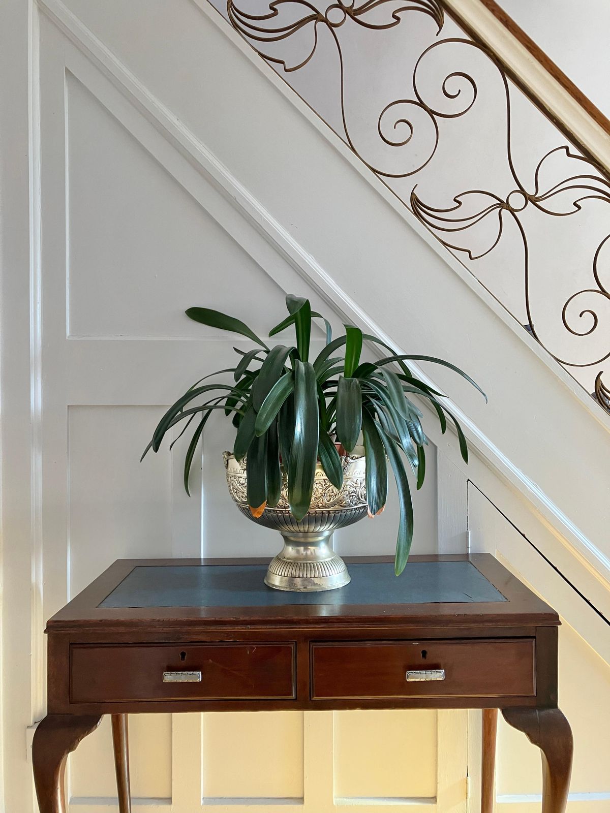 English Edwardian Mahogany Console Table / Desk With Cabriole Legs Sold By Heals photo Furniture
