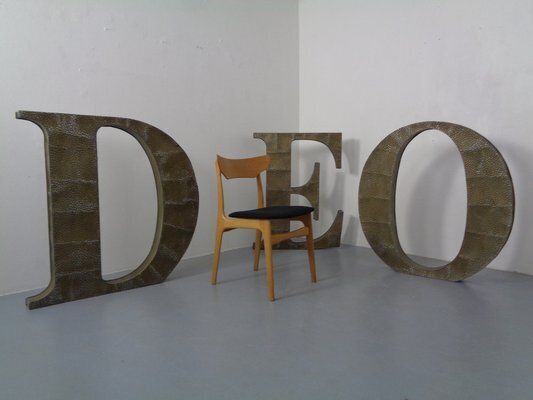 photo vinterior Large Industrial Letter D In Aluminum, 1960s