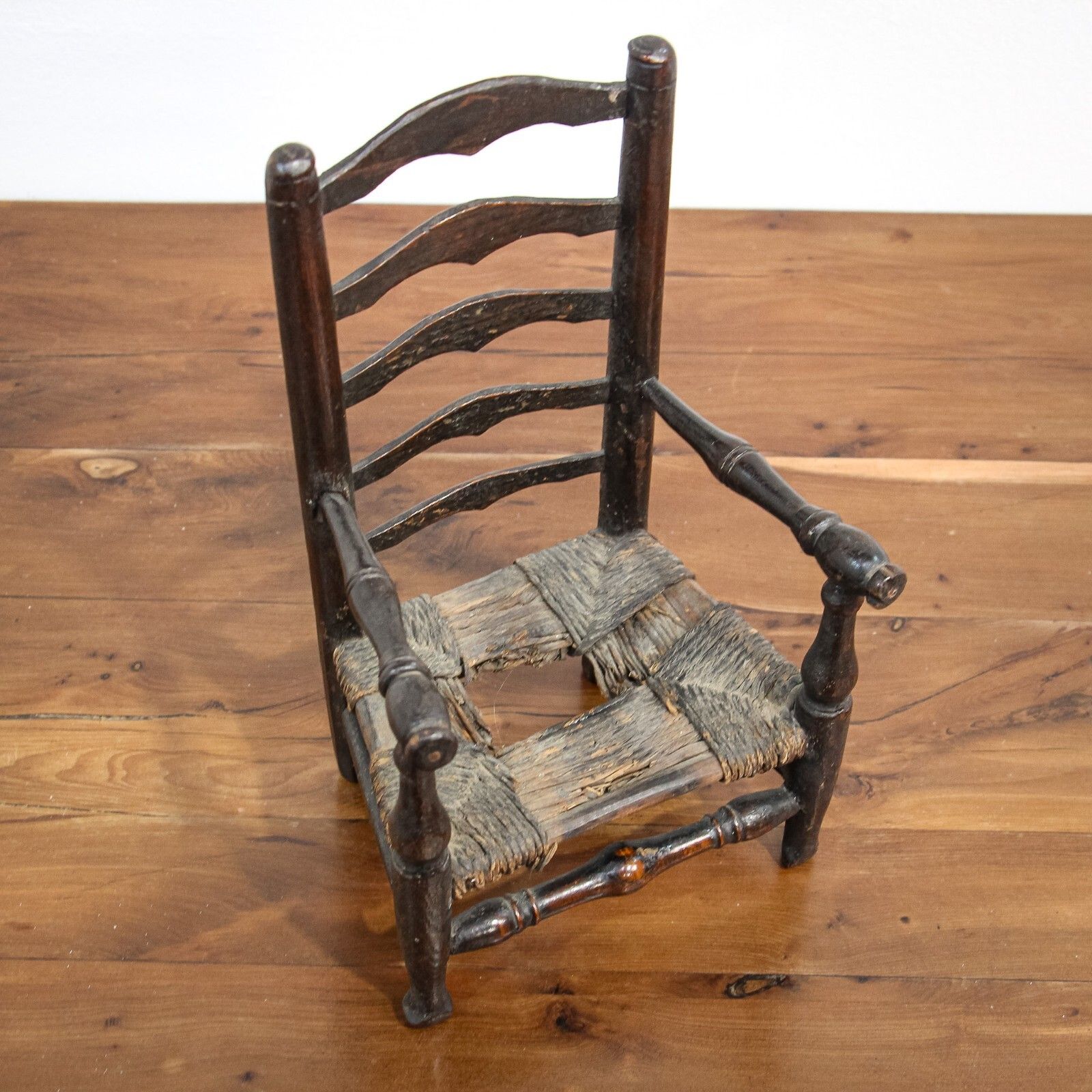 Unusual Toy Rush Seated Ladder Back Chair photo vinterior