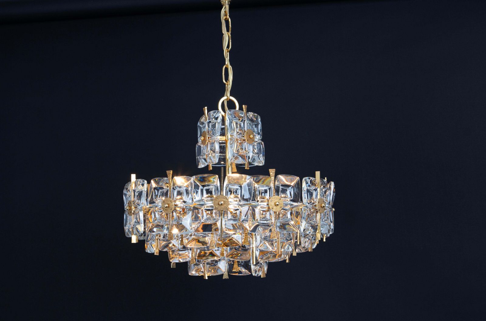 photo vinterior Gilt Brass And Crystal Chandelier, Sciolari Design By Palwa, Germany, 1970s