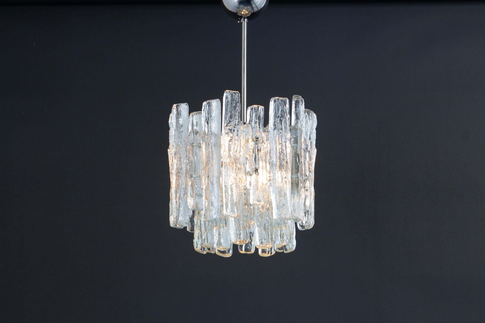 photo vinterior 1 Of 2 Petite Murano Ice Glass Chandelier By Kalmar, Austria, 1960s
