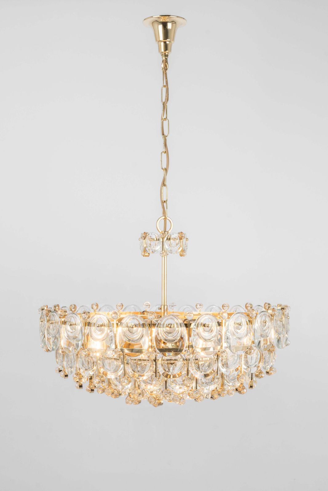 photo vinterior Delicate Gilt Brass Crystal Chandelier By Palwa, Sciolari Design, Germany, 1970s