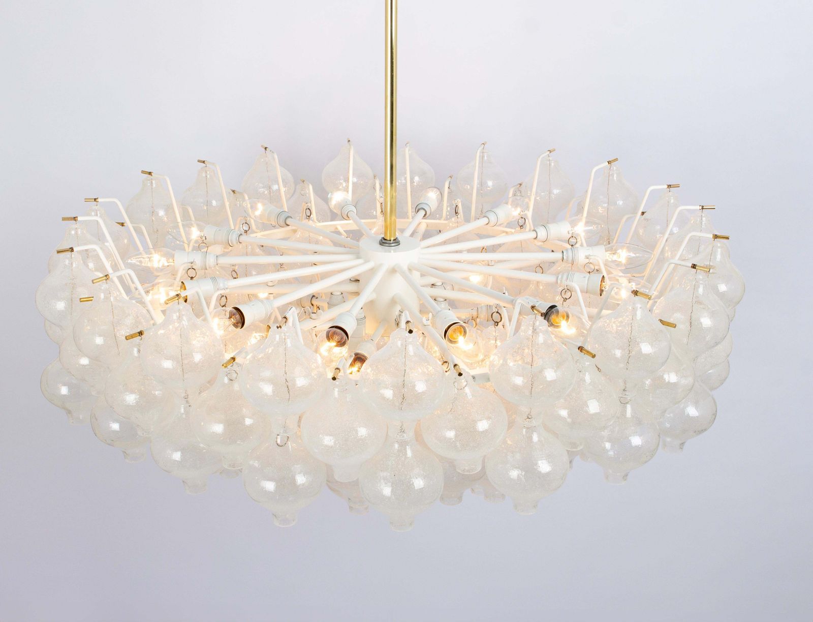 15045.0 1 Of 2 Extra Large Tulipan Glass Chandelier By Kalmar, Austria, 1960s photo