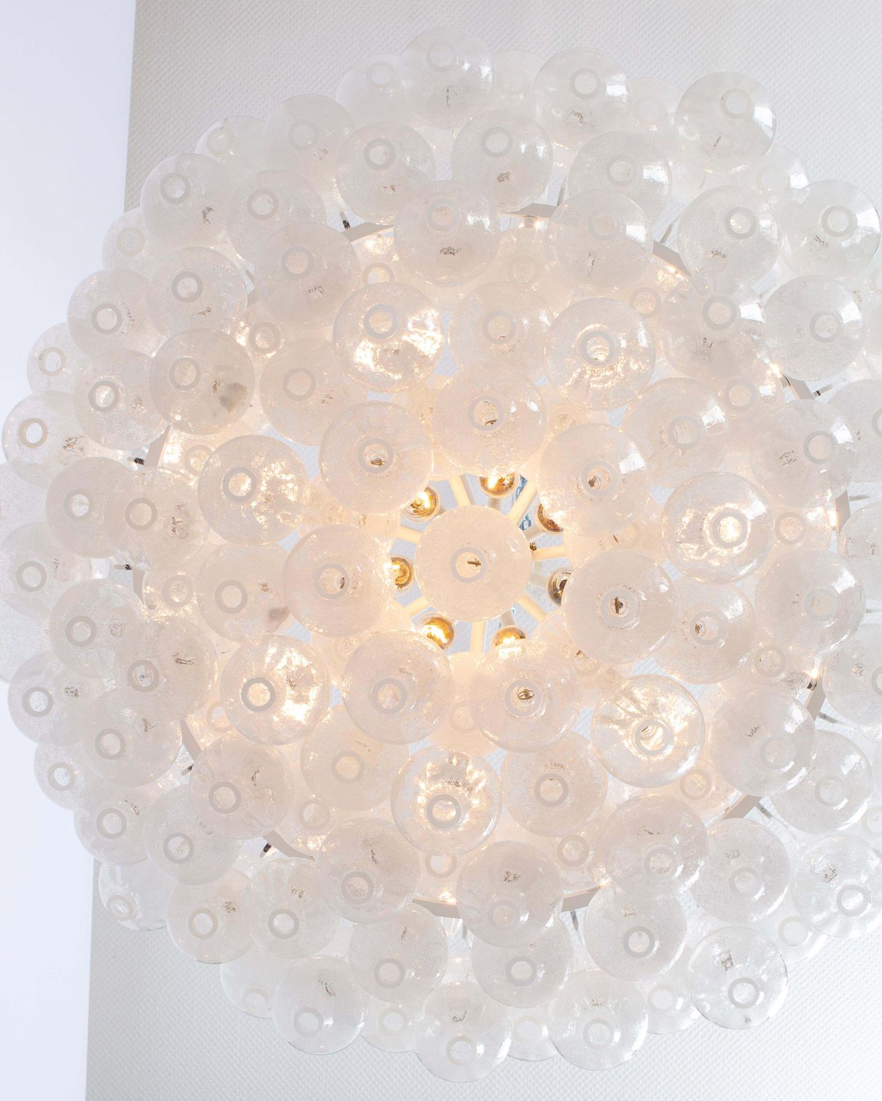 photo vinterior 1 Of 2 Extra Large Tulipan Glass Chandelier By Kalmar, Austria, 1960s