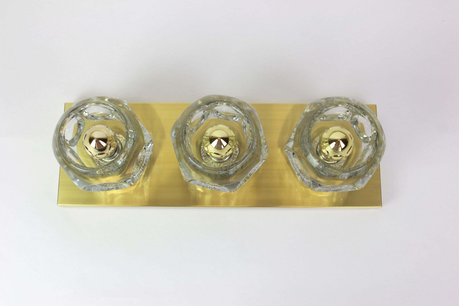 Pair Of Crystal Glass Wall Sconces Design By Sciolari For Peill & Putzler photo vinterior