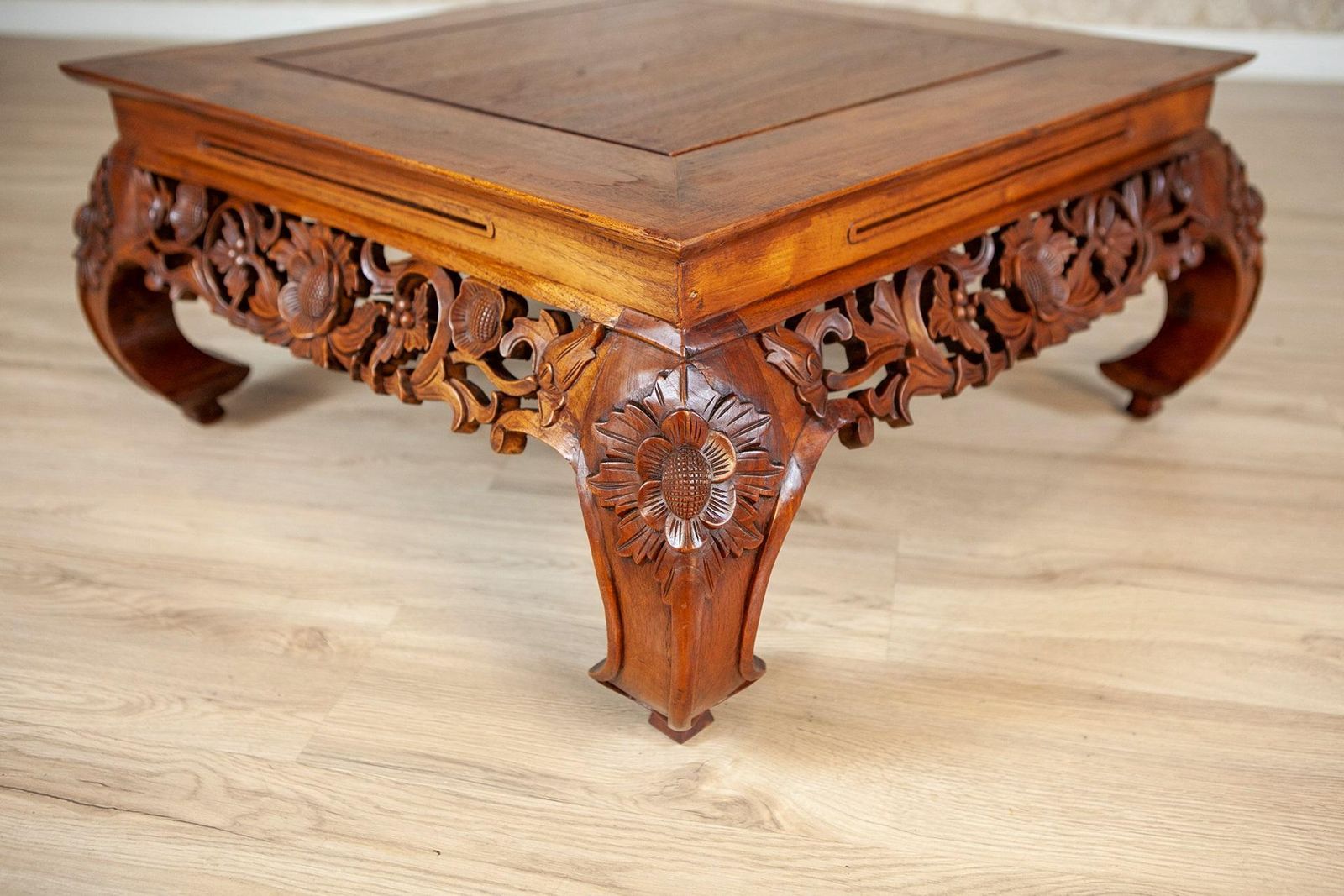 Mid 20th Century Oak Coffee Table With Carved Details Under The Tabletop photo 1032.0