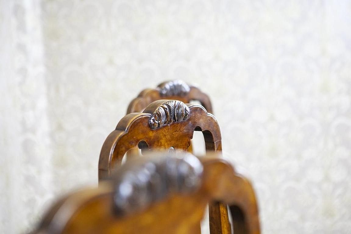 Three Early 20th Century English Walnut Chairs In The Chippendale Type photo vintage