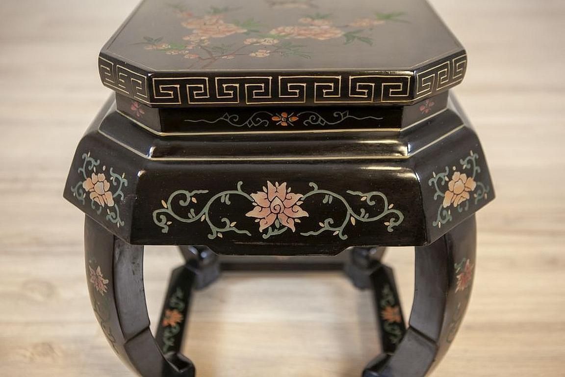 photo vinterior Pair Of Oriental Tables From The Early 20th Century