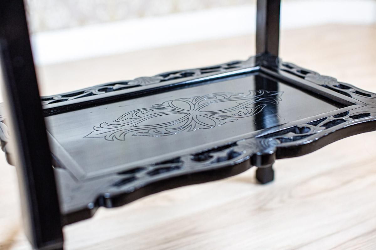 photo furniture 19th Century Side Table With Ceramic Top