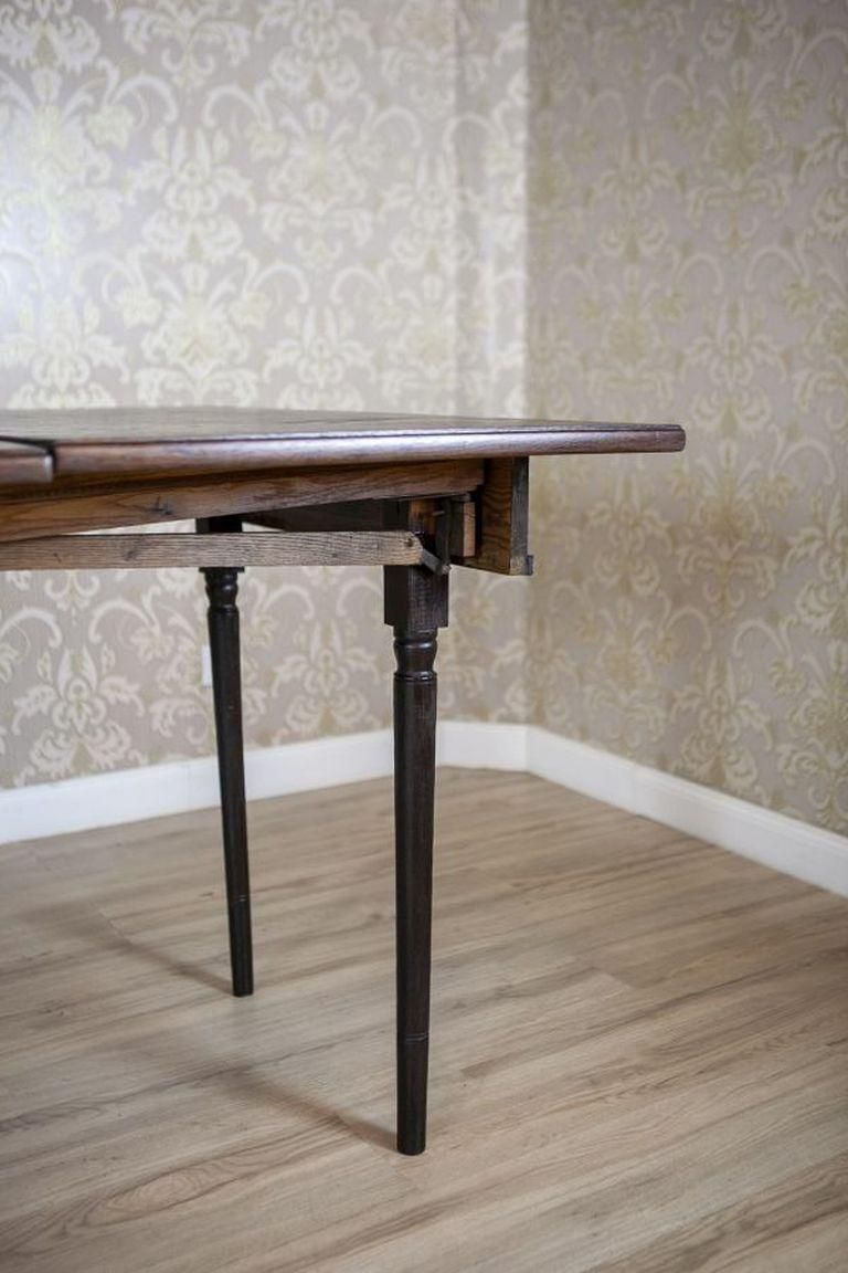 photo furniture Extendable Oak Dining Table From The Early 20th Century