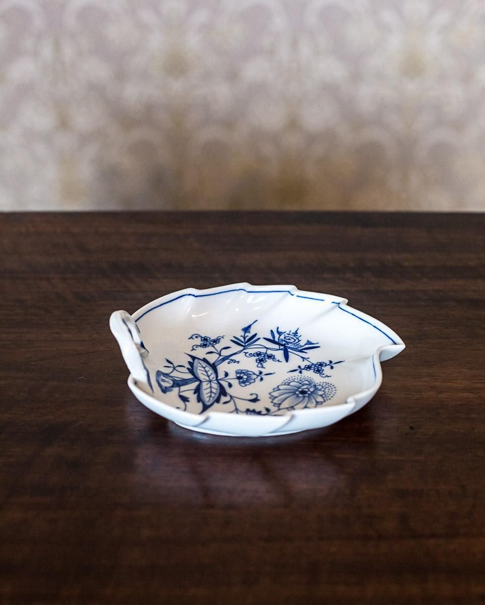 Small Epergne, Meissen Porcelain With Blue Ornaments, Circa 1930 1940 photo Home Decor
