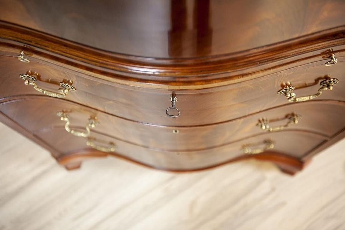 photo vinterior Chiffonier / Dresser From The Mid 19th Century Finished With Shellac