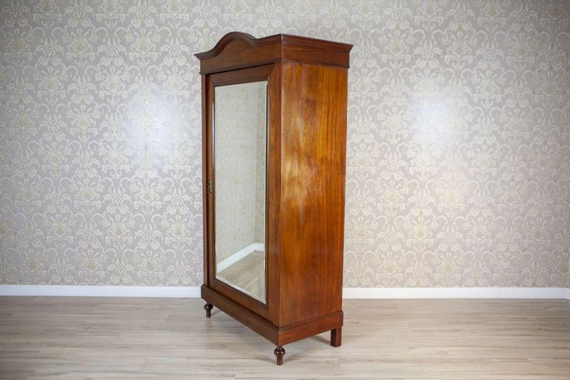 20th Century Mahogany Linen Press With Mirror photo furniture