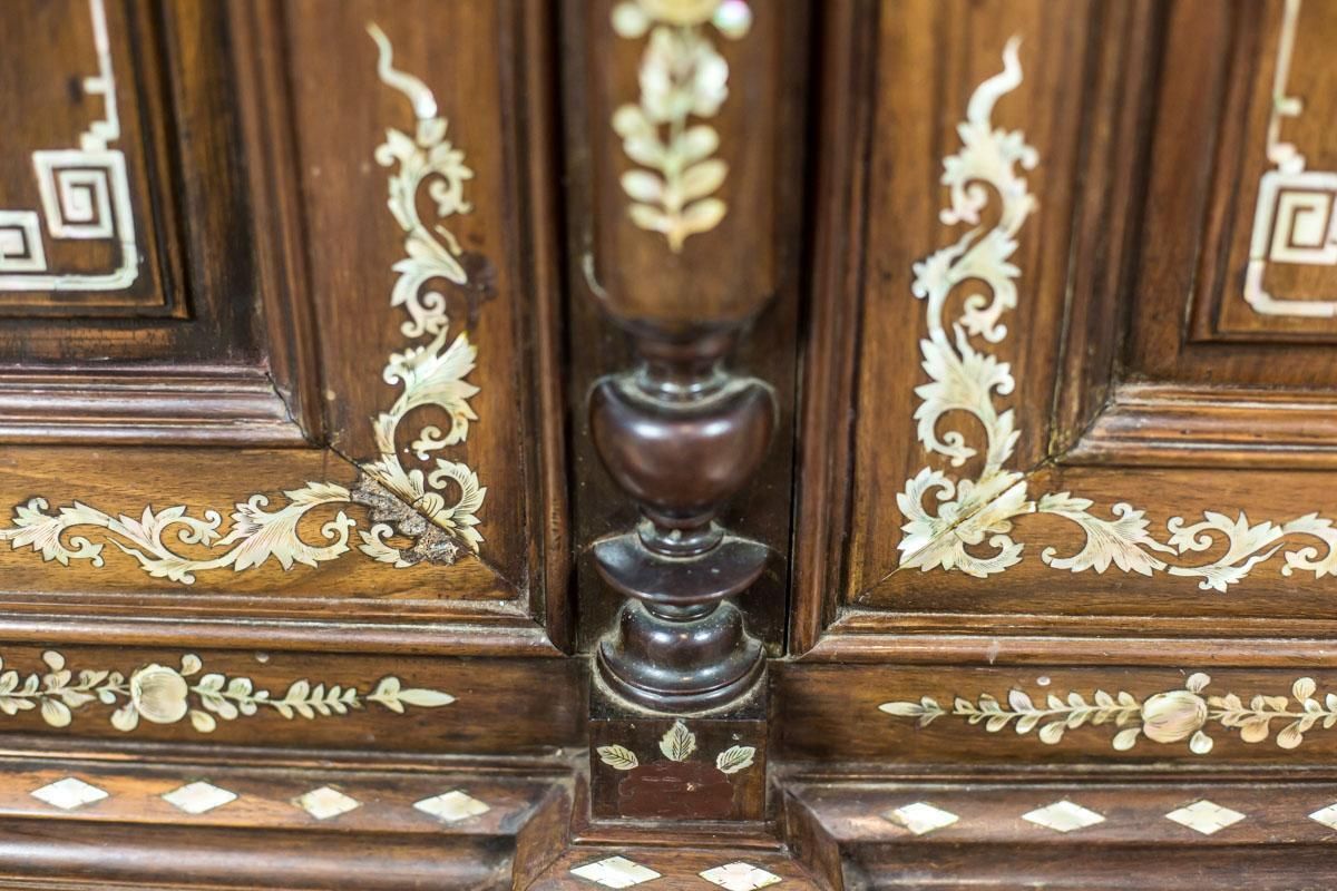 photo furniture Oriental Cabinet With Mother Of  Pearl, Turn Of The 19th And 20th Centuries