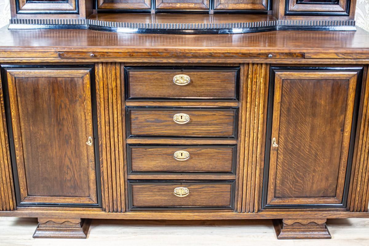 Grand Oak Veener Buffet From The Interwar Period photo for sale