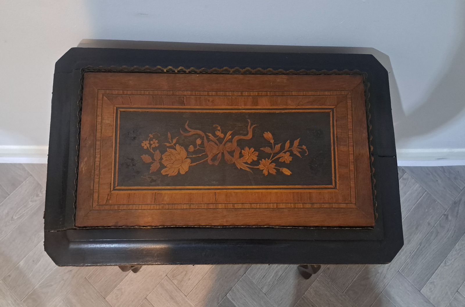 French Napoleon III Jardiniere Table Mid 1800's photo vinterior