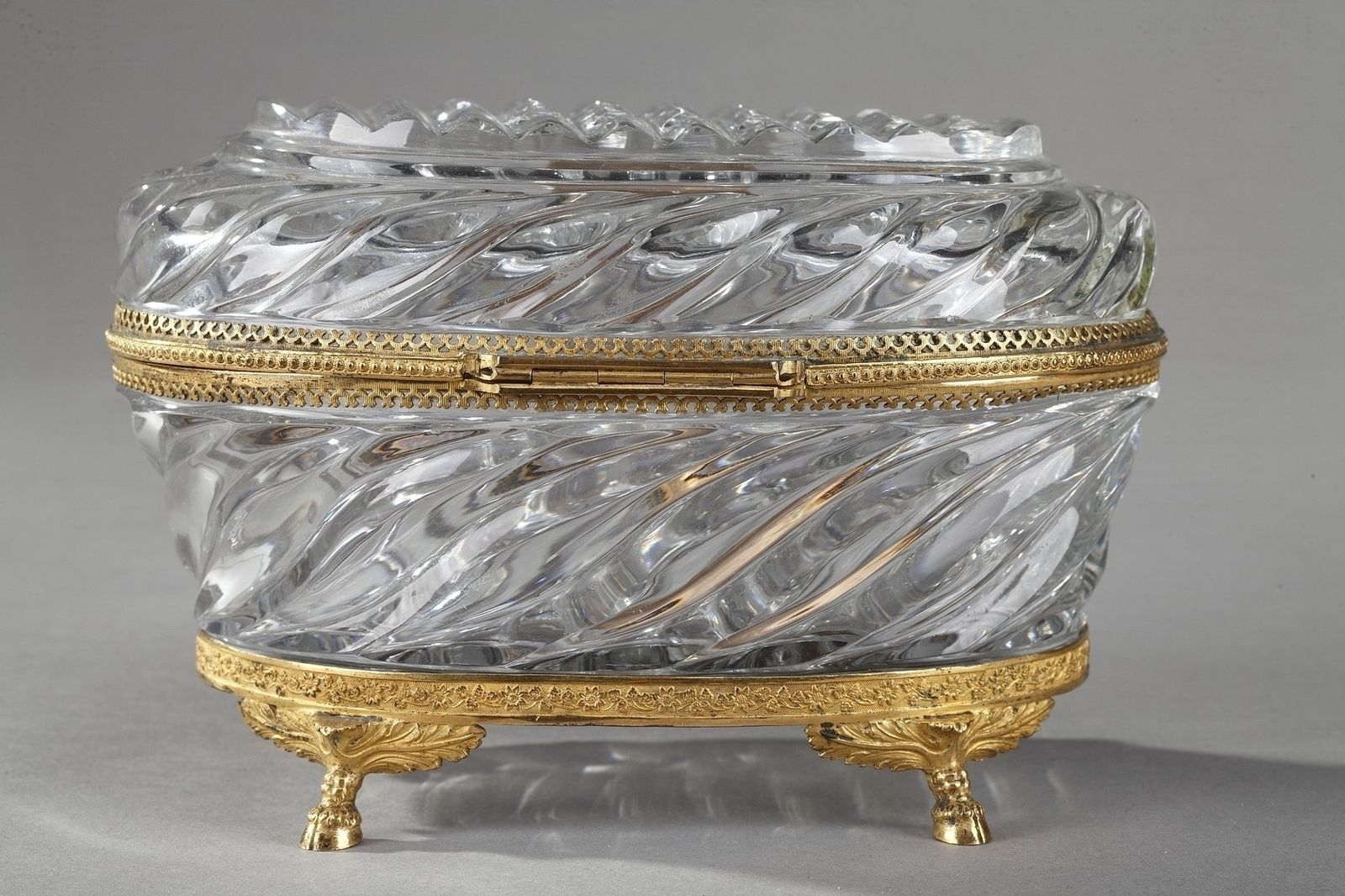 Coffret à bijoux d'époque Charles X en cristal taillé et ormolu photo vintage