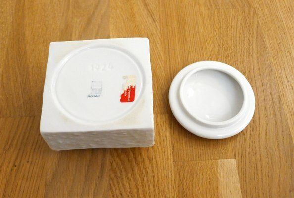 Small Porcelain Toiletry Box By P. Muller For Sgrafo Modern, Germany, 1960s photo vintage