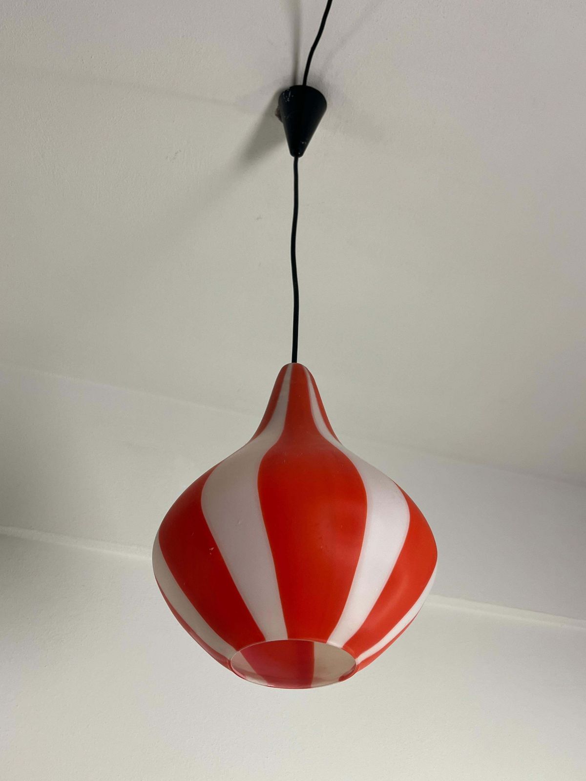 Mid Century Venetian Murano Glass Chandelier Attributed To Venini 1960s photo vinterior
