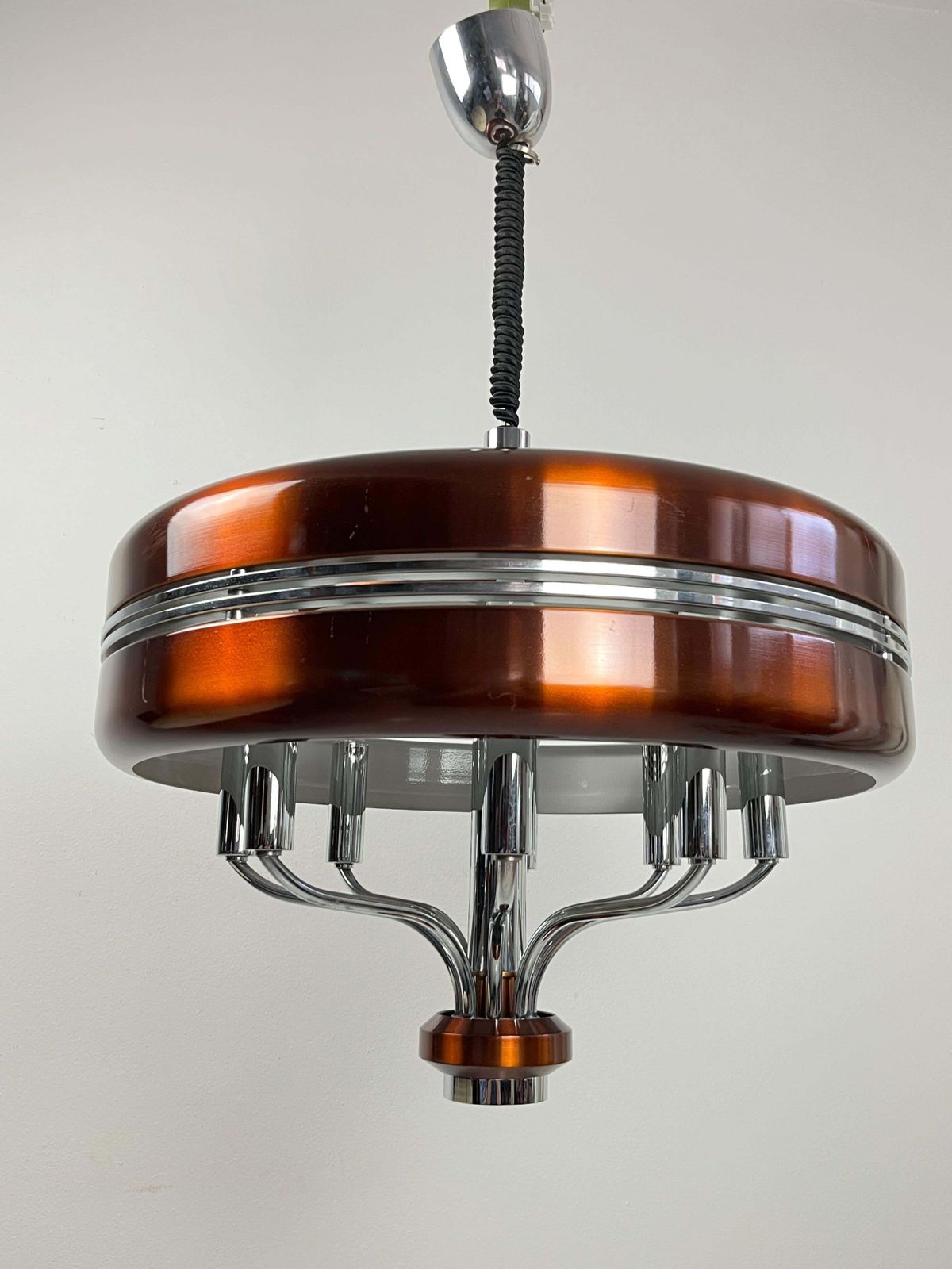 Vintage 8 Light Chandelier, Italian Design, 1970s. photo vinterior