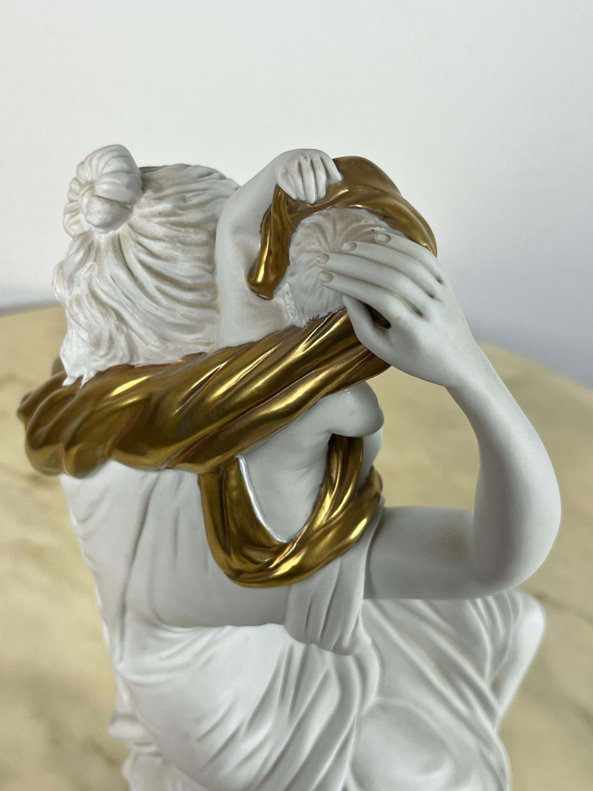 Large Carpiè Porcelain Statue, Made In Italy, 1970s photo Art