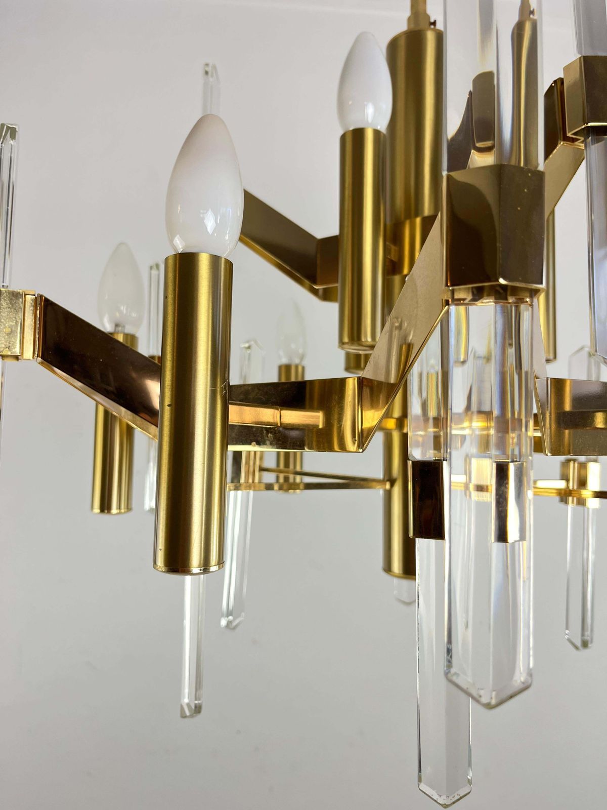 9 Light Chandelier By Gaetano Sciolari In Golden Brass And Crystal, 1970s photo vintage