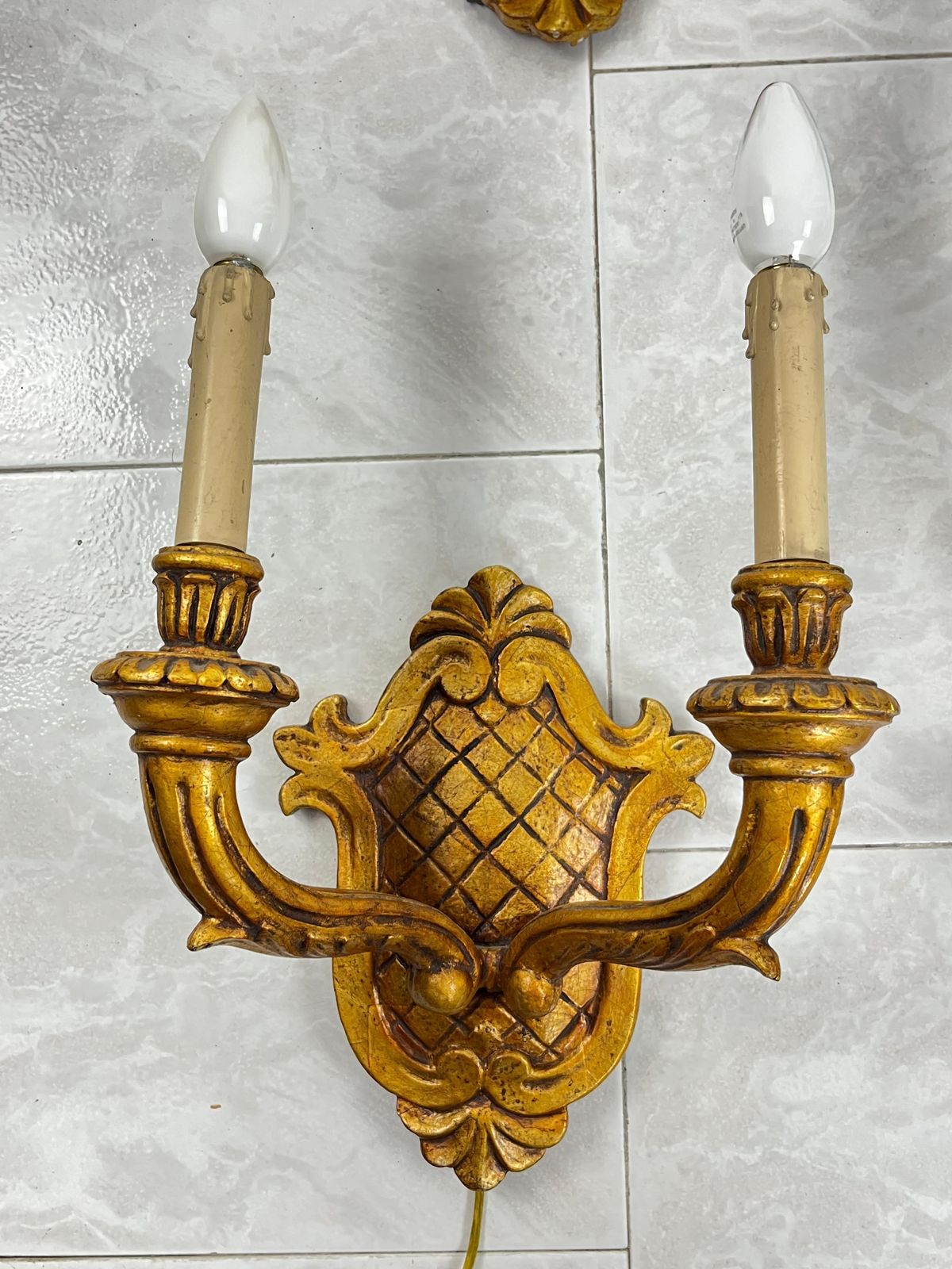 Set Of 4 Mid Century Hand Carved Gilt Wood Wall Lamps 1960s photo Lighting