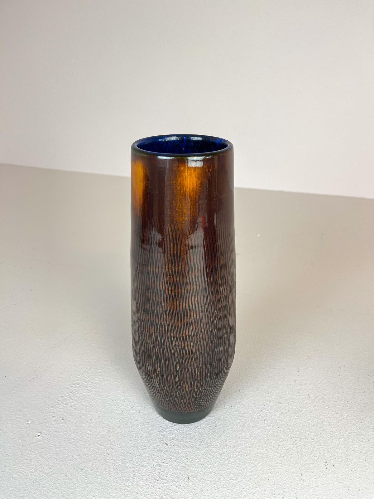 photo buy Mid Century Modern Set Of 4 Ceramic Vases Upsala Ekeby "Fiamma" Sweden, 1960s