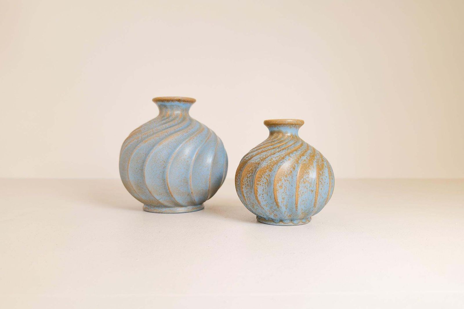 Midcentury Pair Of Ceramic Vases "Turkos", Ewald Dahlskog , Bo Fajans, Sweden photo for sale