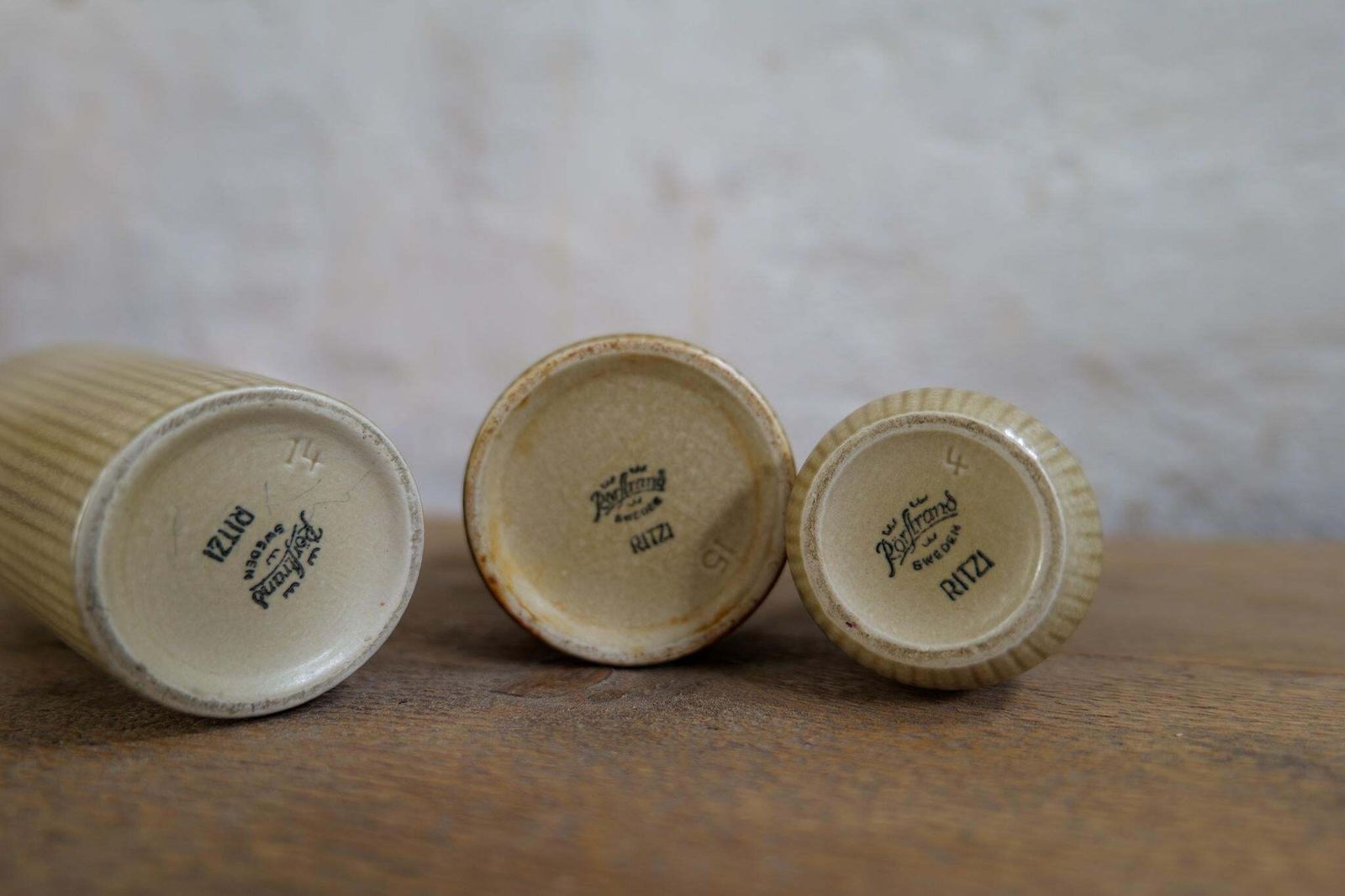 photo buy Scandinavian Midcentury Set Of 8 Rörstrand Ritzi Vases And Bowls Gunnar Nylund