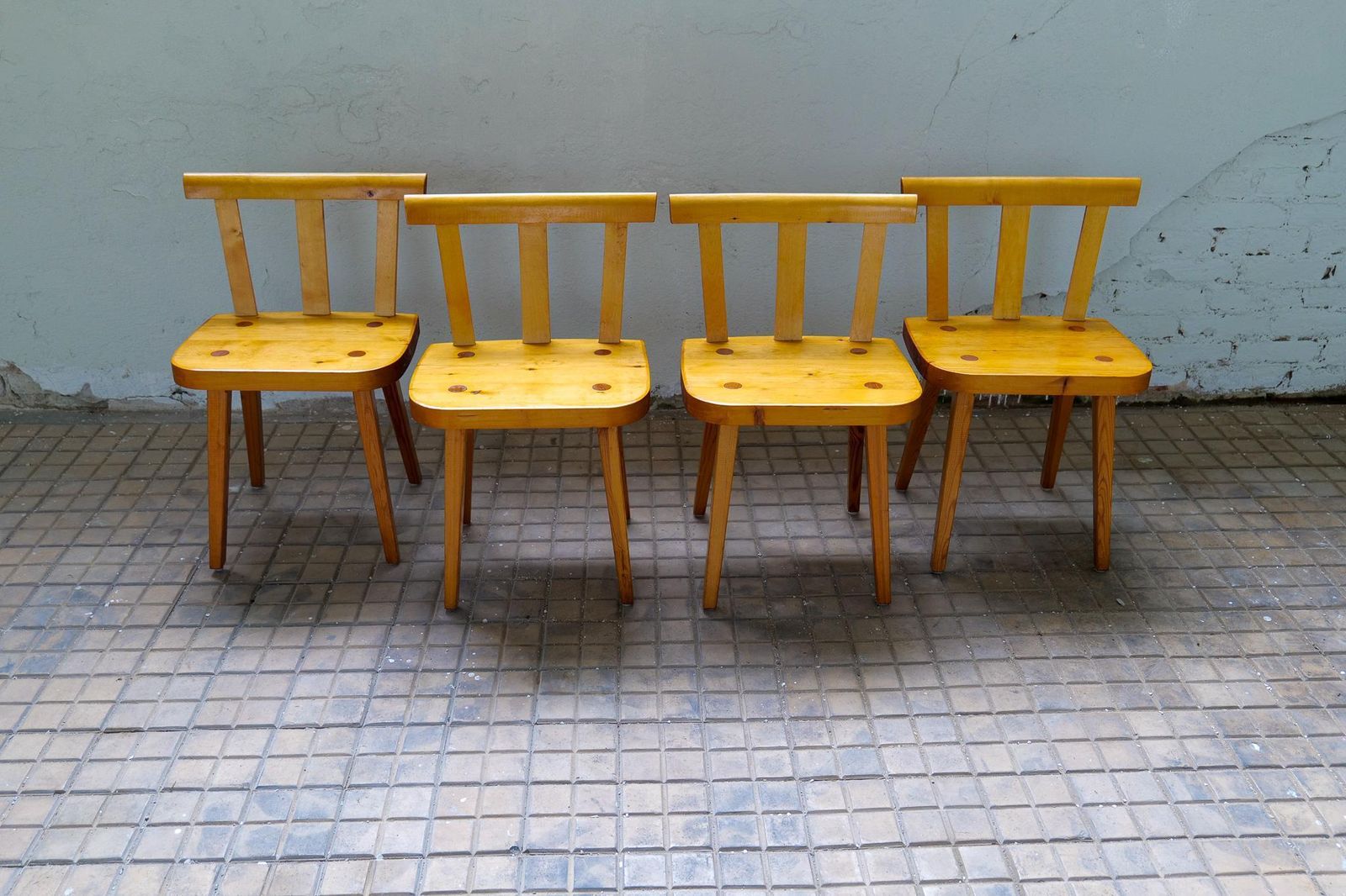 Swedish Modern Set Of 4 Dining Chairs In Pine photo vinterior