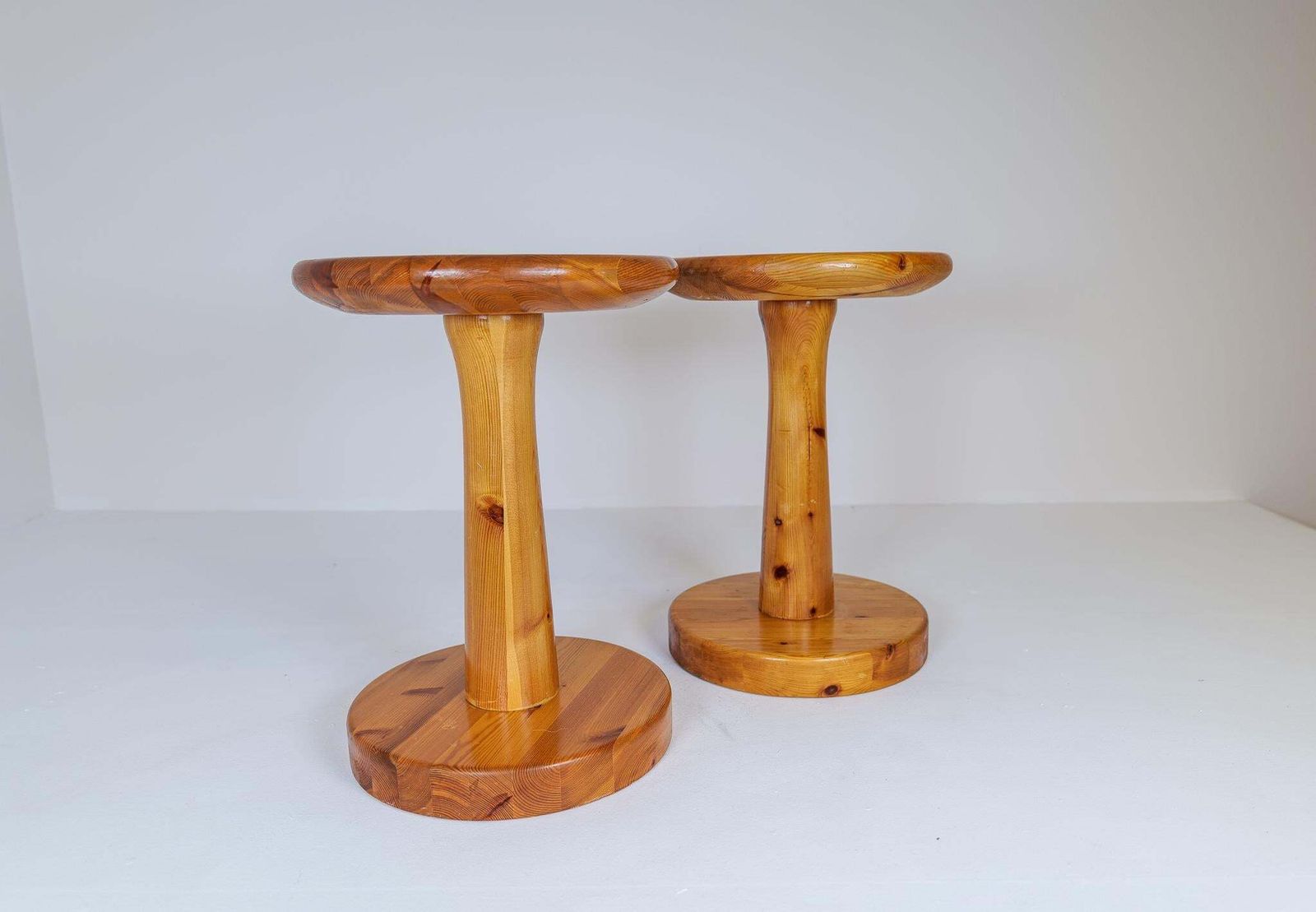 photo vintage Scandinavian Modern Minimalistic Pair Of Pine Stools Sweden, 1970s