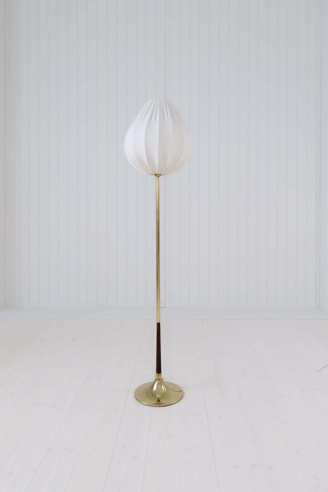 Midcentury Modern Trumpet Shaped Brass Floor Lamp, Sweden, 1960s photo 2095.0