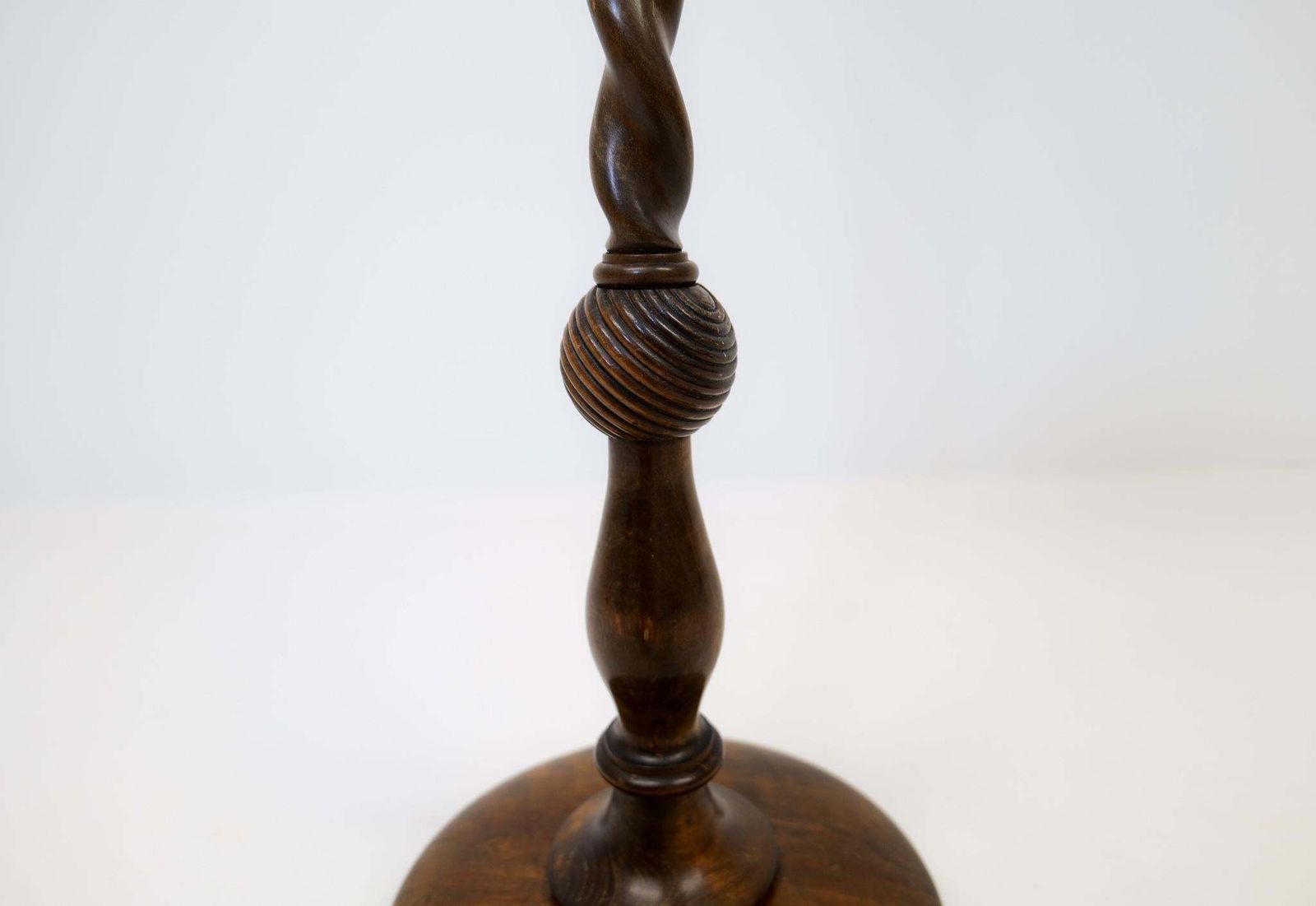 photo furniture Art Deco Organic Swirl Floor Lamp In Stained Birch Sweden, 1940s