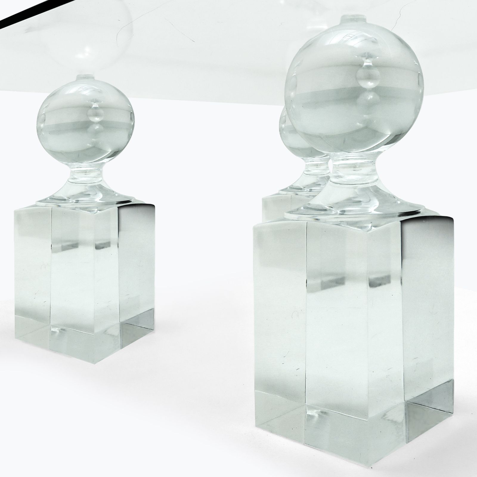 Vintage Lucite And Glass 4 Pillar Roulette Win Marker Coffee Table,1970s photo furniture