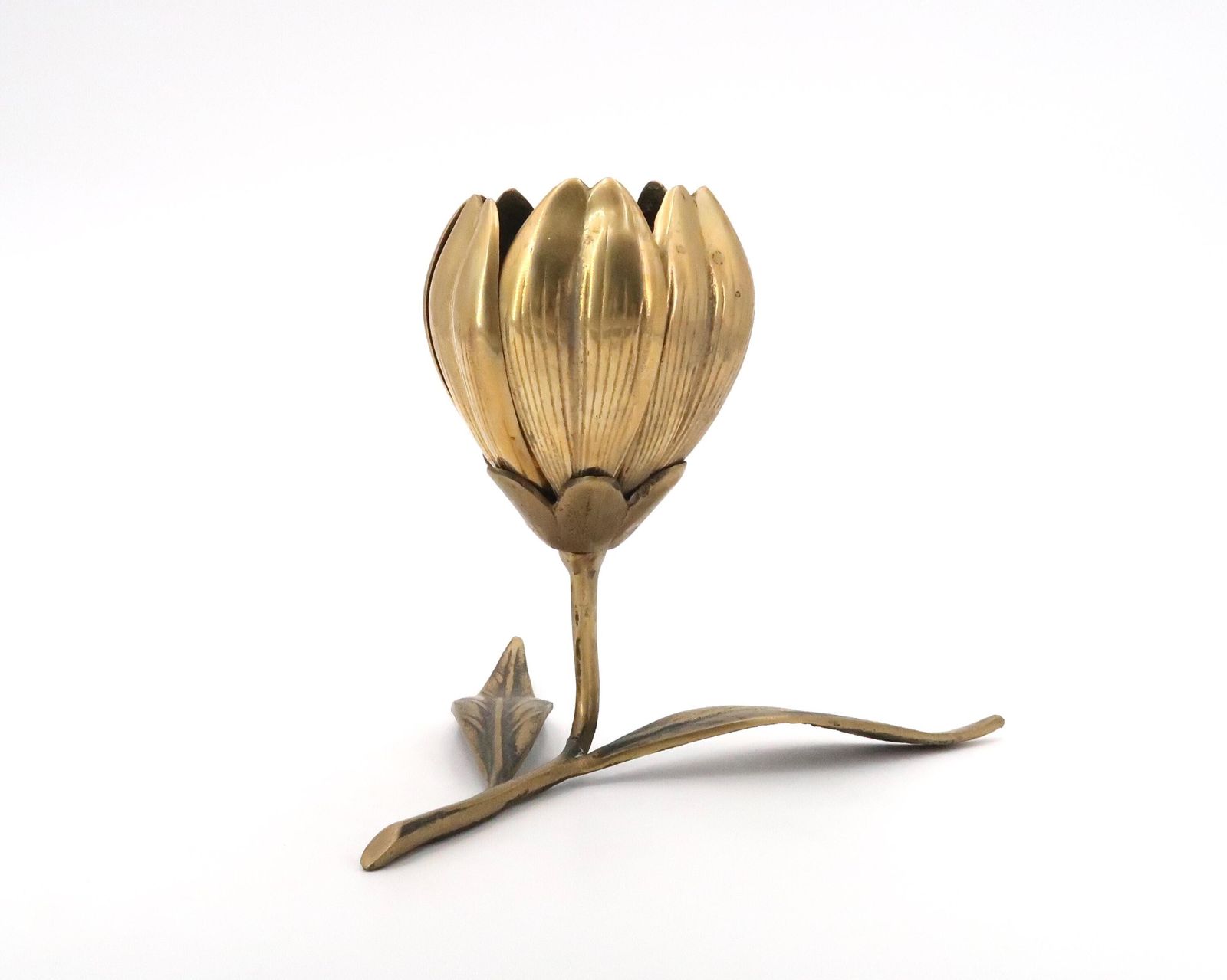 Brass Sculpture, Flower With 6 Petals Dishes Or Ashtrays, 1960s / Boho Chic Shabby Bohemian Folk Mid Century Modern, Hollywood Regency photo 168.0