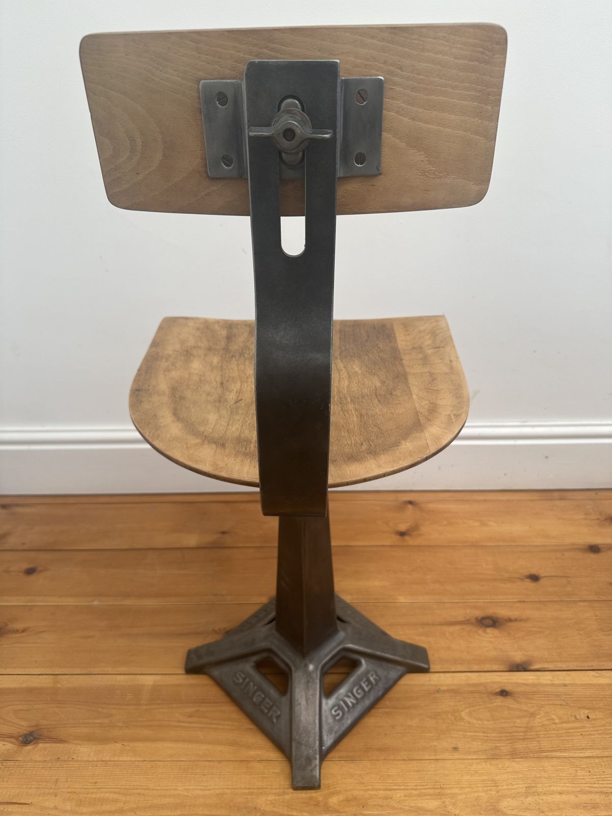 Set Of 6 Newly Refurbished Singer Sewing Machinist Chairs photo for sale