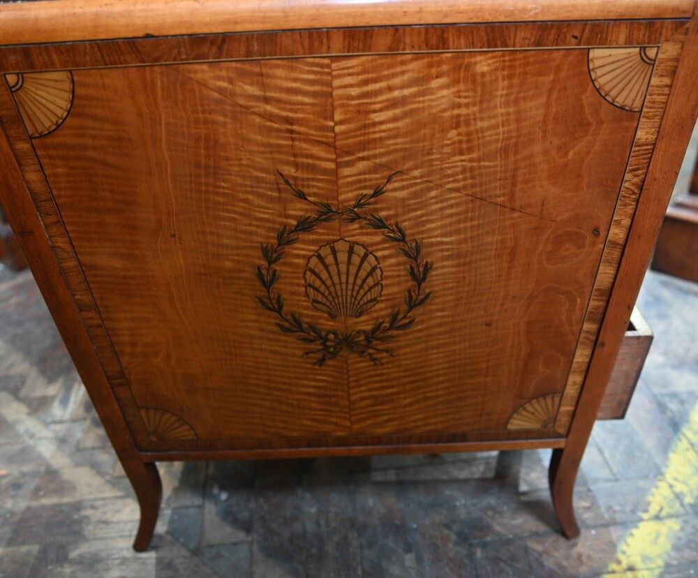 3995.0 Edwardian Pedestal Desk Sheraton Inlay Writing Table 1900 photo