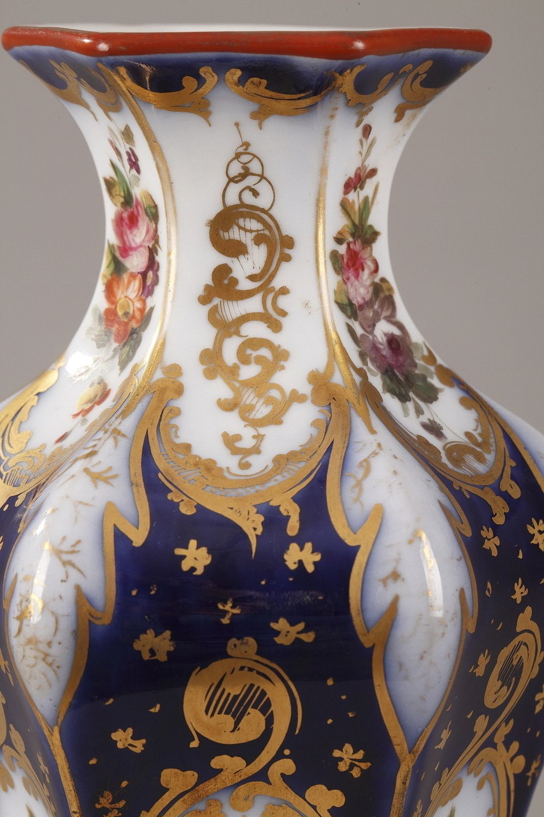 photo buy Paire de vases en porcelaine Napoléon III