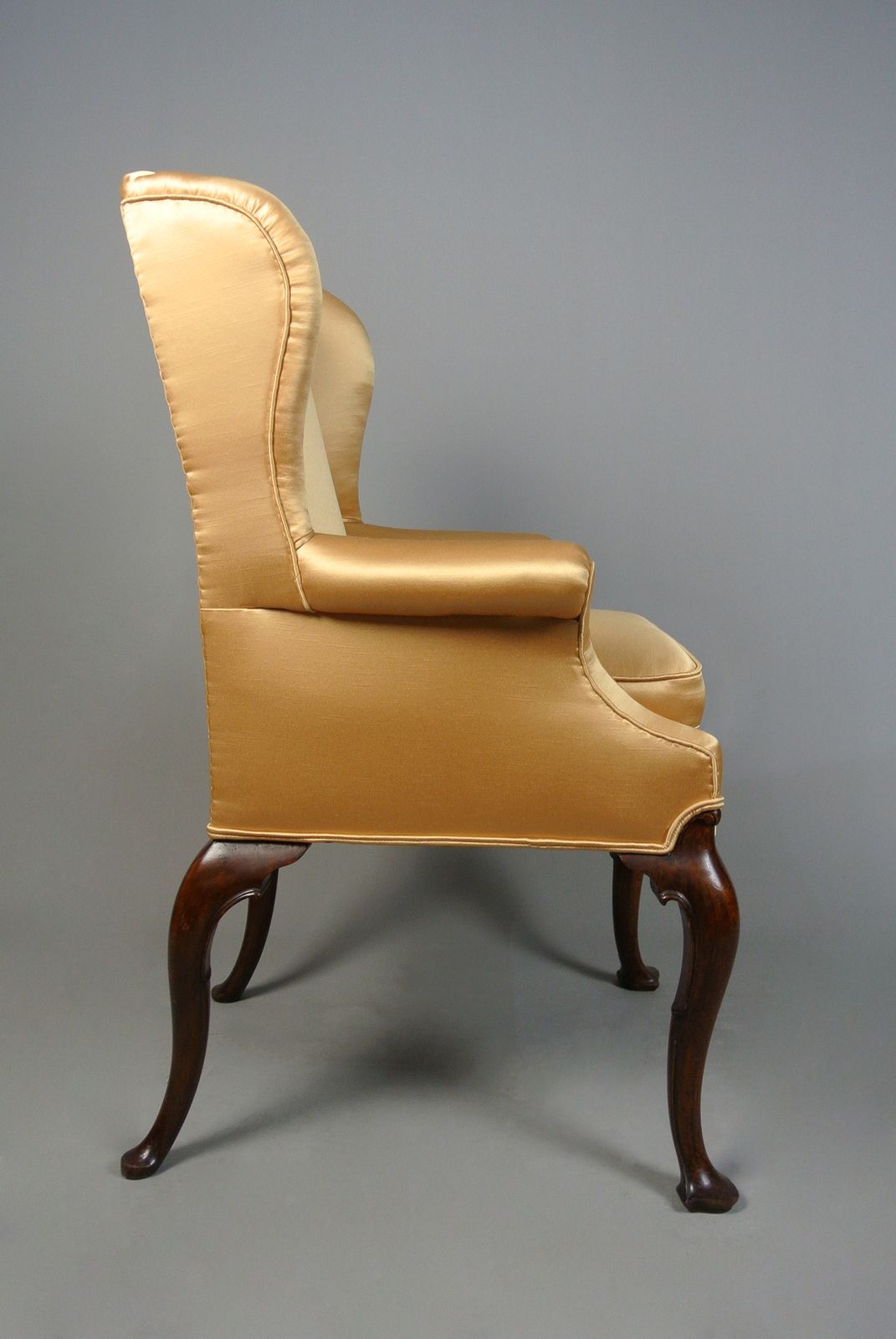 Wonderful Queen Anne Design Walnut Wing Armchair C. 1880 photo Furniture