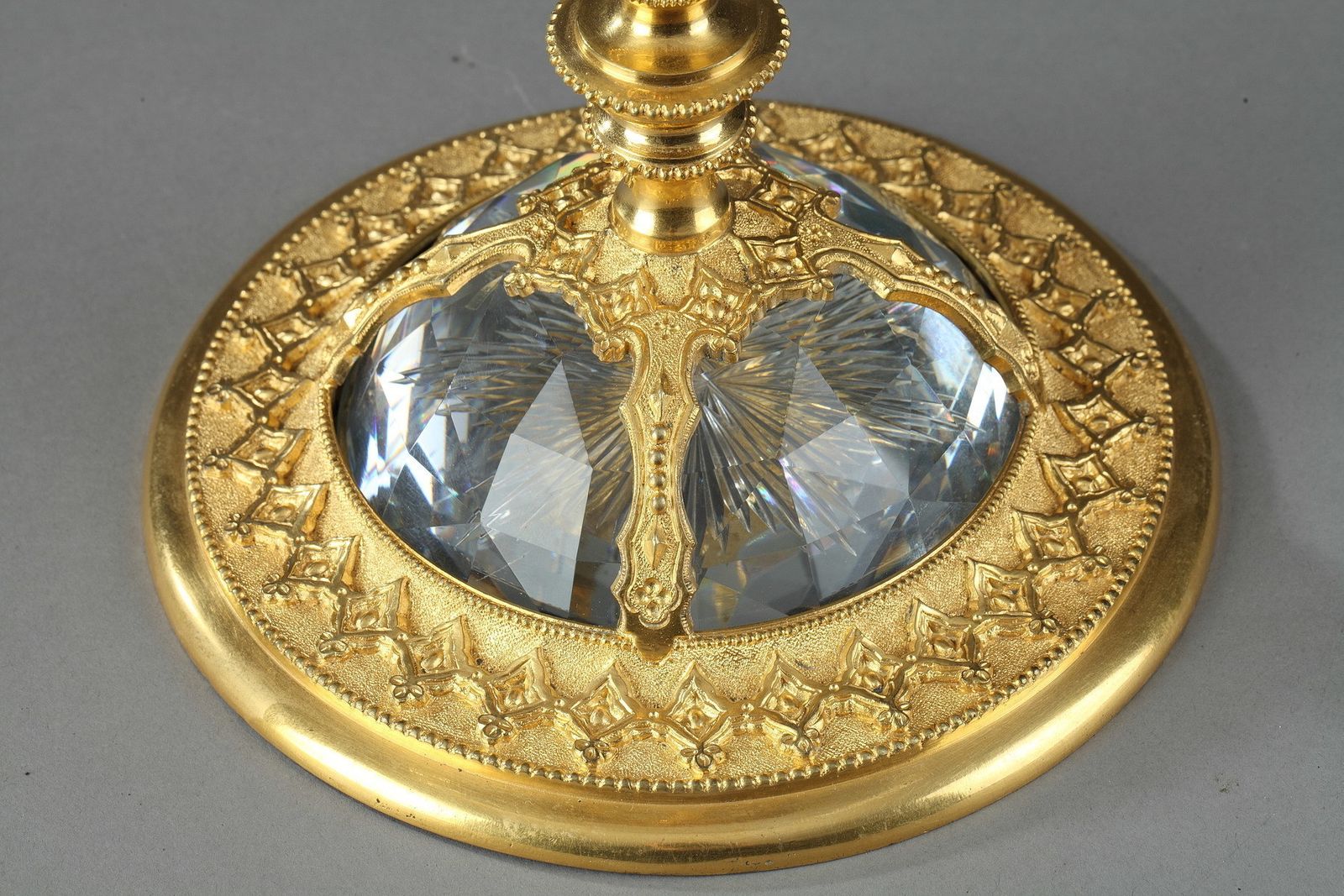 Grande coupe en cristal taillé monté en ormolu, de style Renaissance photo vinterior