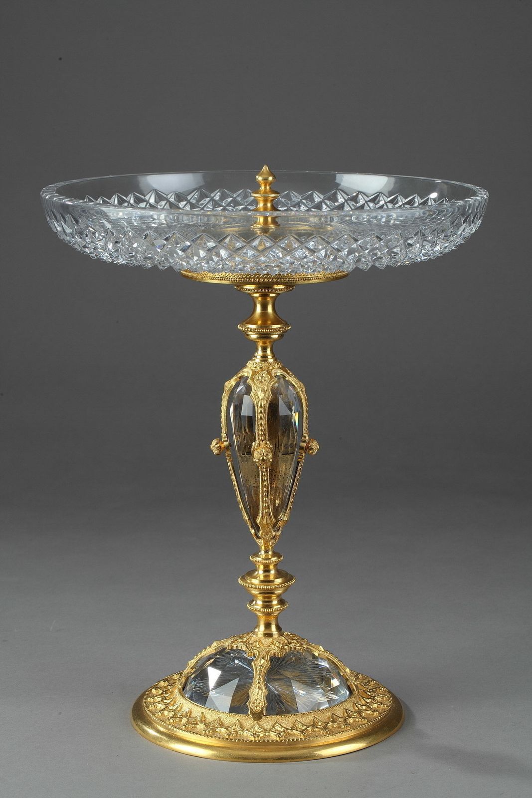 Décoration Grande coupe en cristal taillé monté en ormolu, de style Renaissance photo