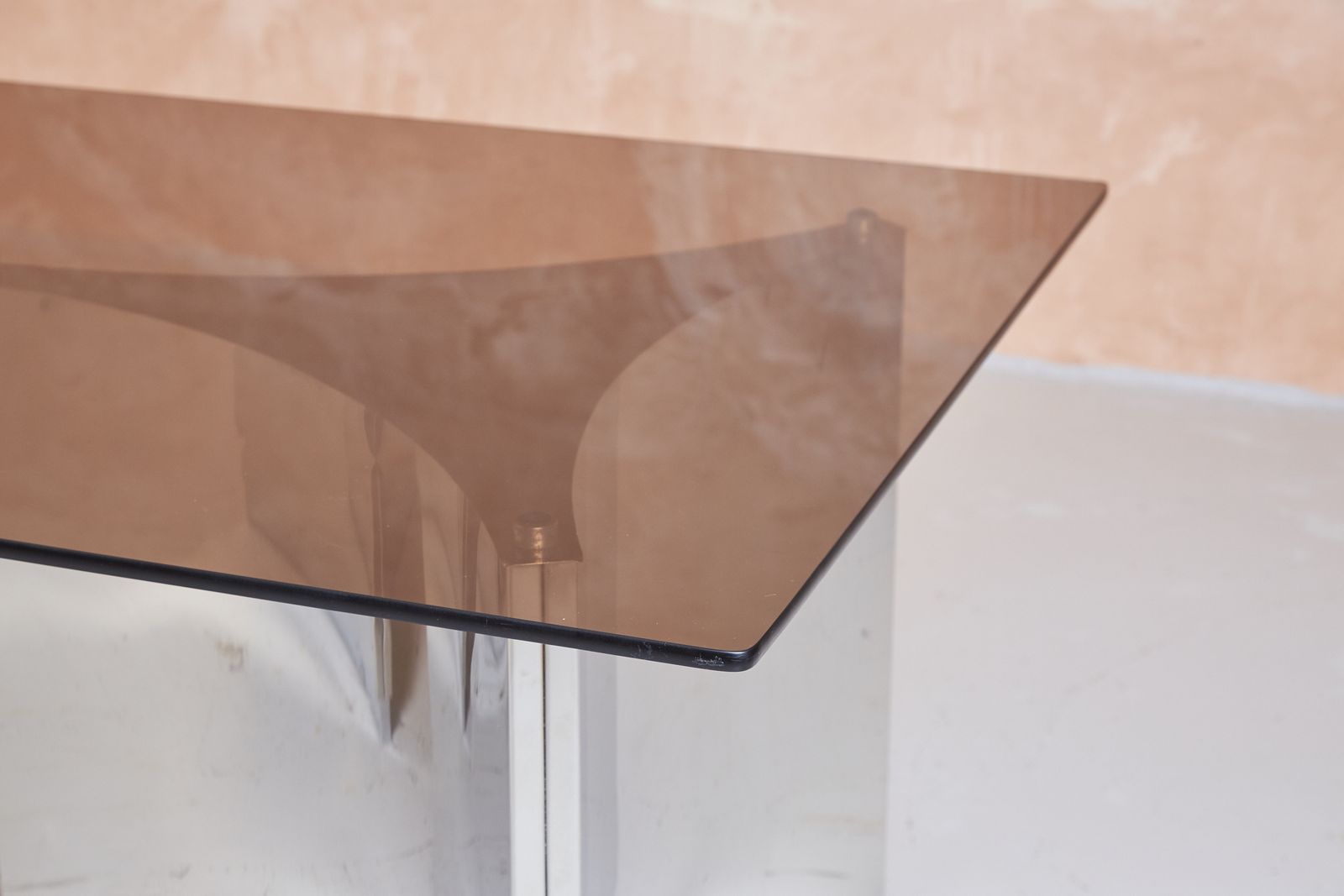 Ringo Starr And Robin Cruikshank Designed Chrome Nickel Plated And Smoked Glass Table Ror International  And Mastercraft Trilobi photo vintage