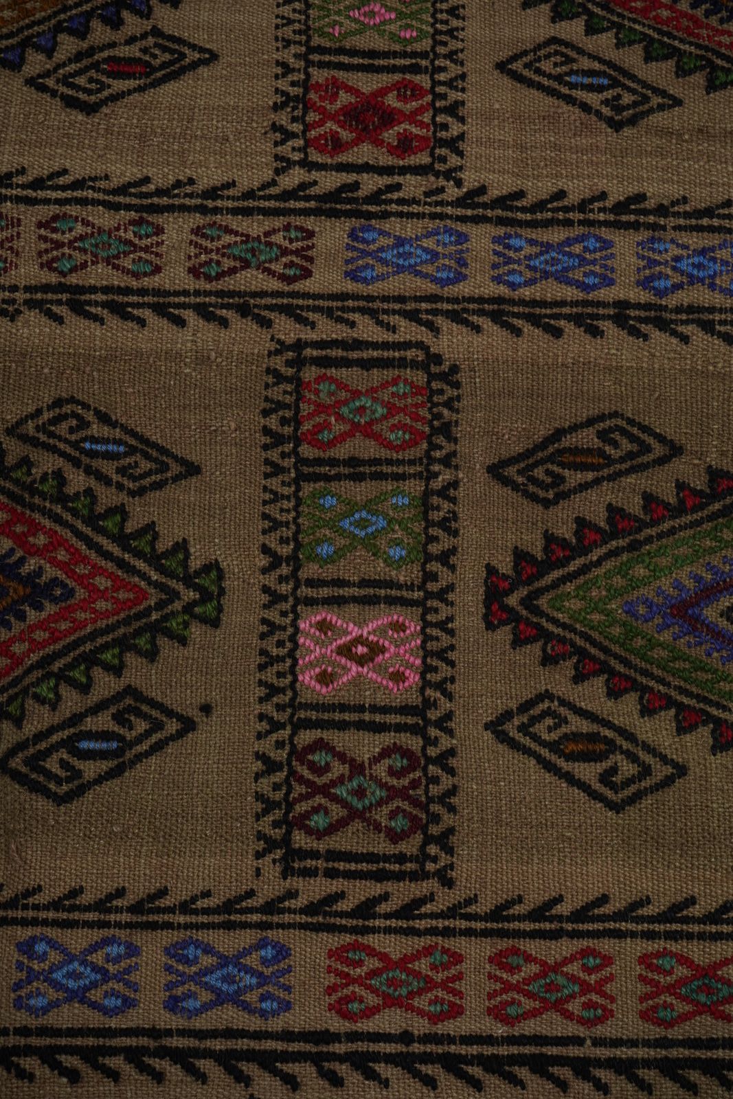 photo furniture 1960s Turkish Wool Jajim Kilim Rug 5'7'' X 7'7'