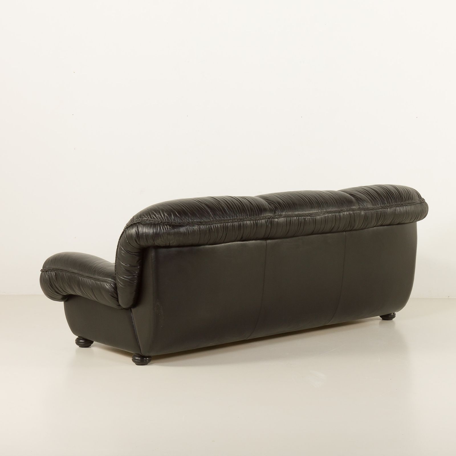 Italian Mid Century Sofa By Linea Valentini, 1980s photo 1205.0